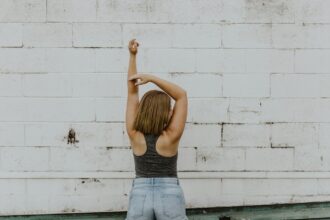Daily Habits That Build a Strong Mindset