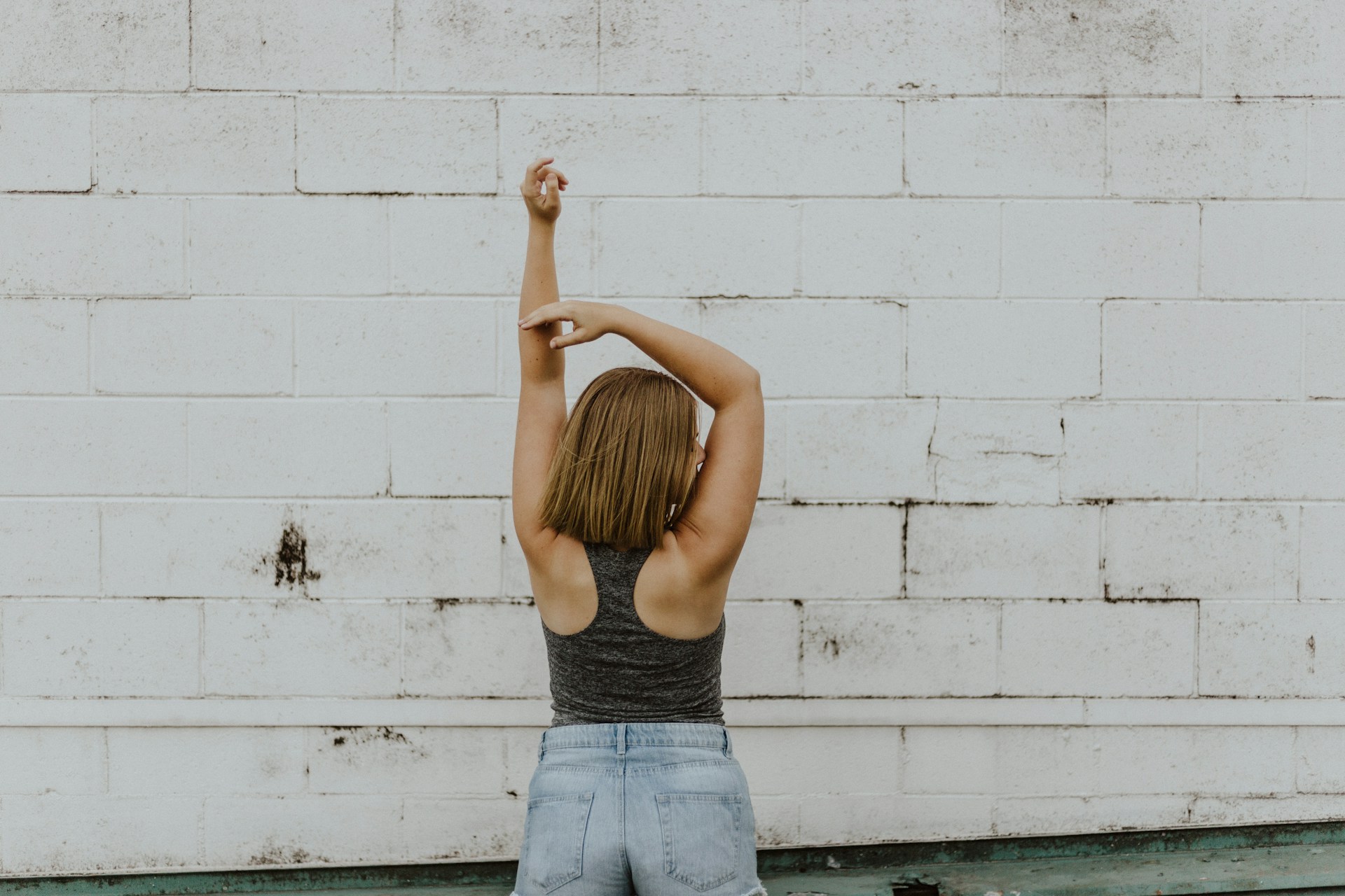 Daily Habits That Build a Strong Mindset